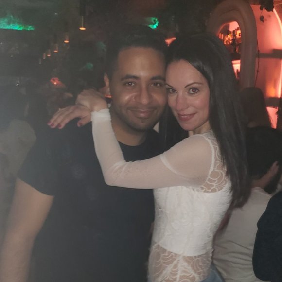 Meet your Posher, Julie - Picture 1 of 1